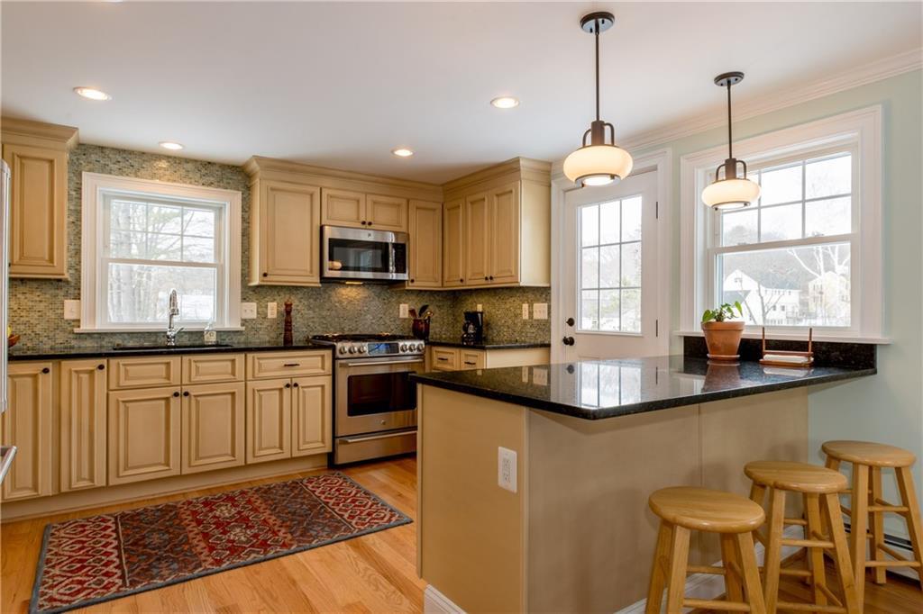 102 Edwards Street Portland, ME 04102 - Photo 5 of 35 Photo