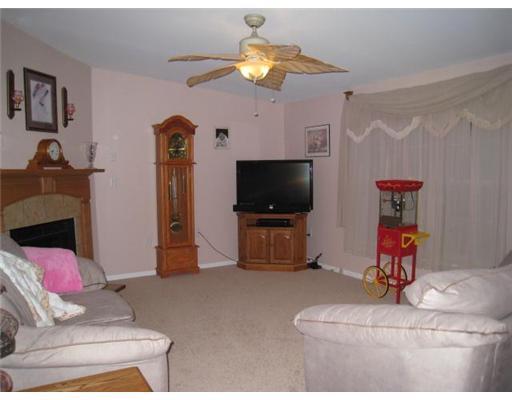 335 Knights Road Albion, ME 04910 - Photo 7 of 13 Living Room.