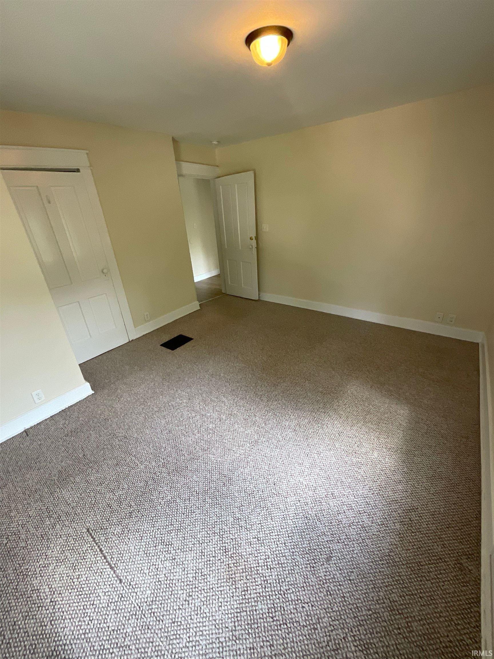 223 East 8th Street Bloomington, IN 47408 - Photo 11 of 16