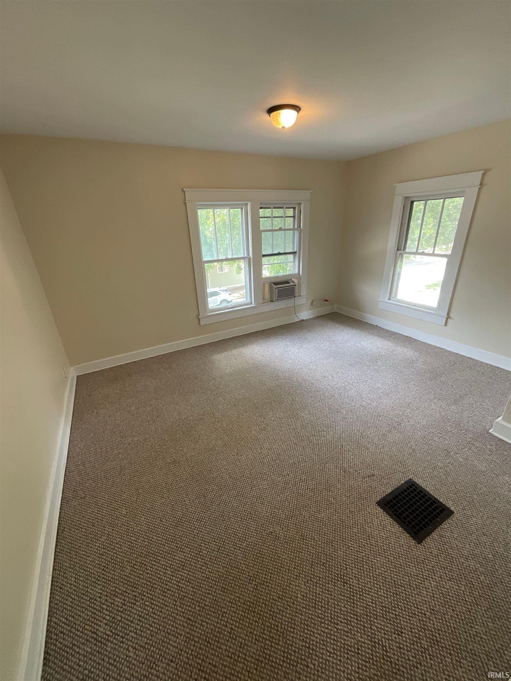 223 East 8th Street Bloomington, IN 47408 - Photo 10 of 16