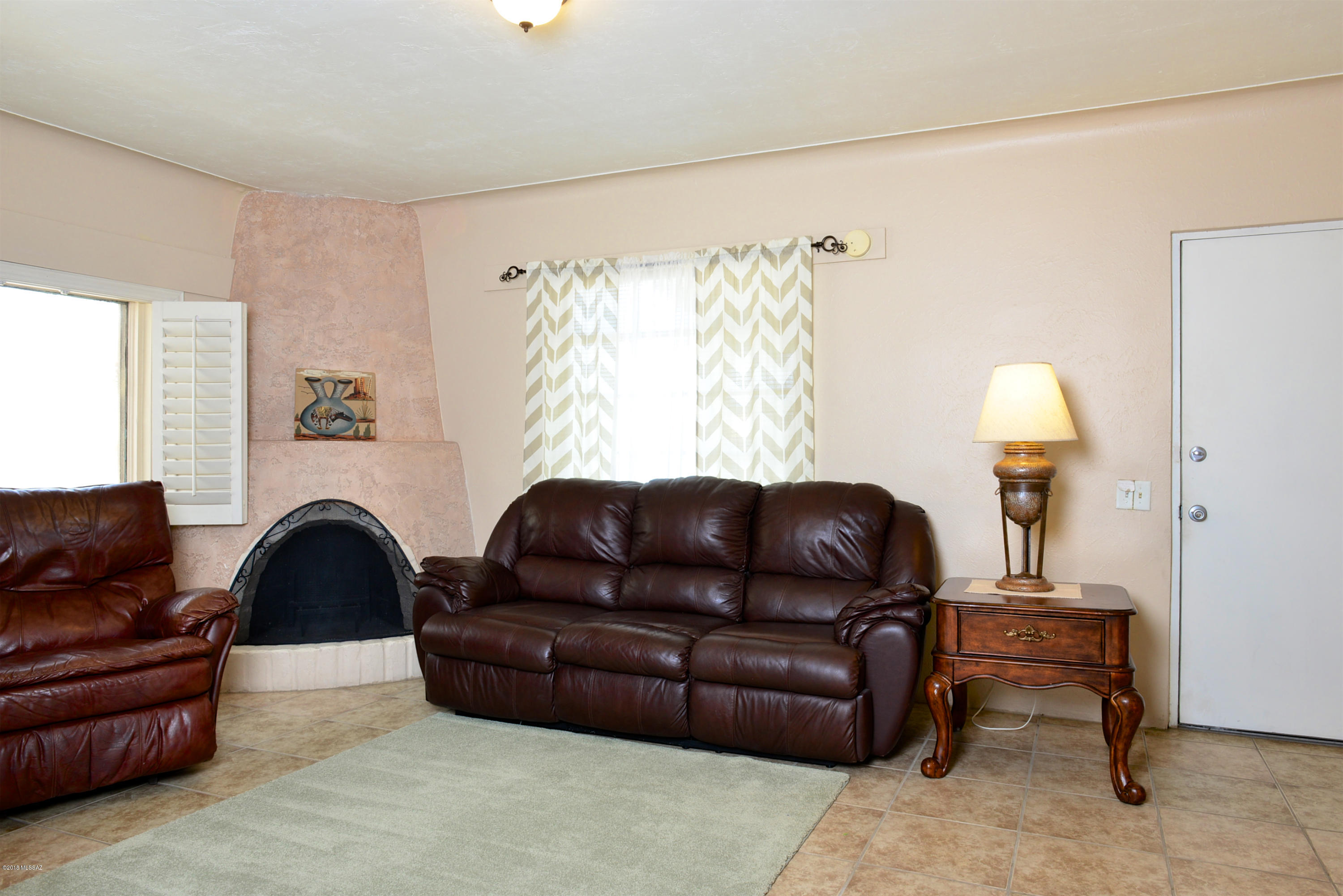 1530 West Wetmore Road, Unit 1 & 2 Tucson, AZ 85705 - Photo 4 of 40 Gallery Image 4