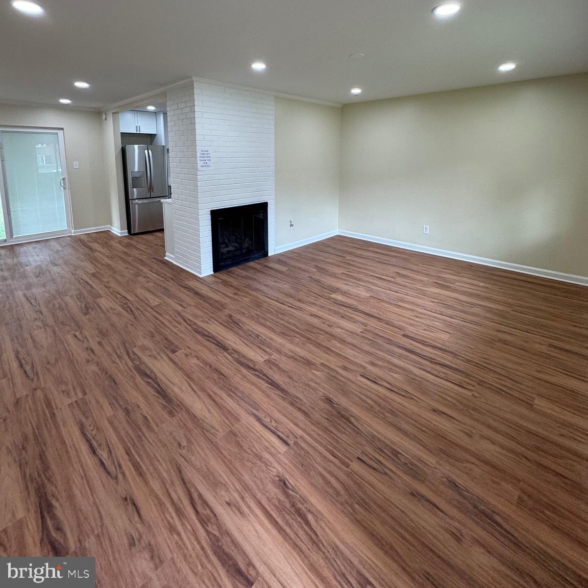 7441 Long Pine Drive Springfield, VA 22151 - Photo 4 of 24