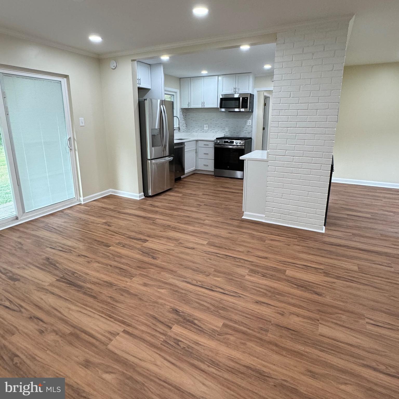 7441 Long Pine Drive Springfield, VA 22151 - Photo 8 of 24