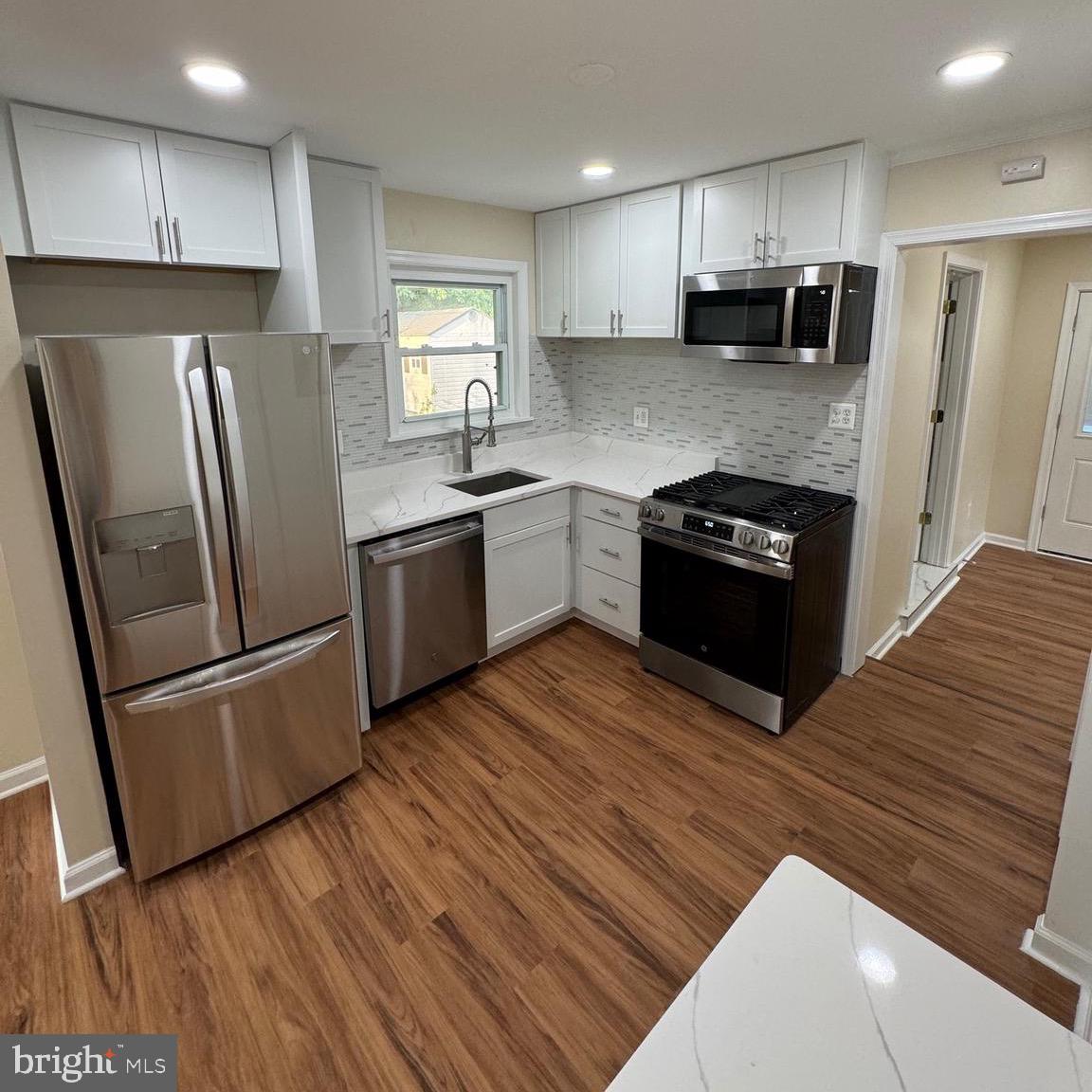 7441 Long Pine Drive Springfield, VA 22151 - Photo 10 of 24