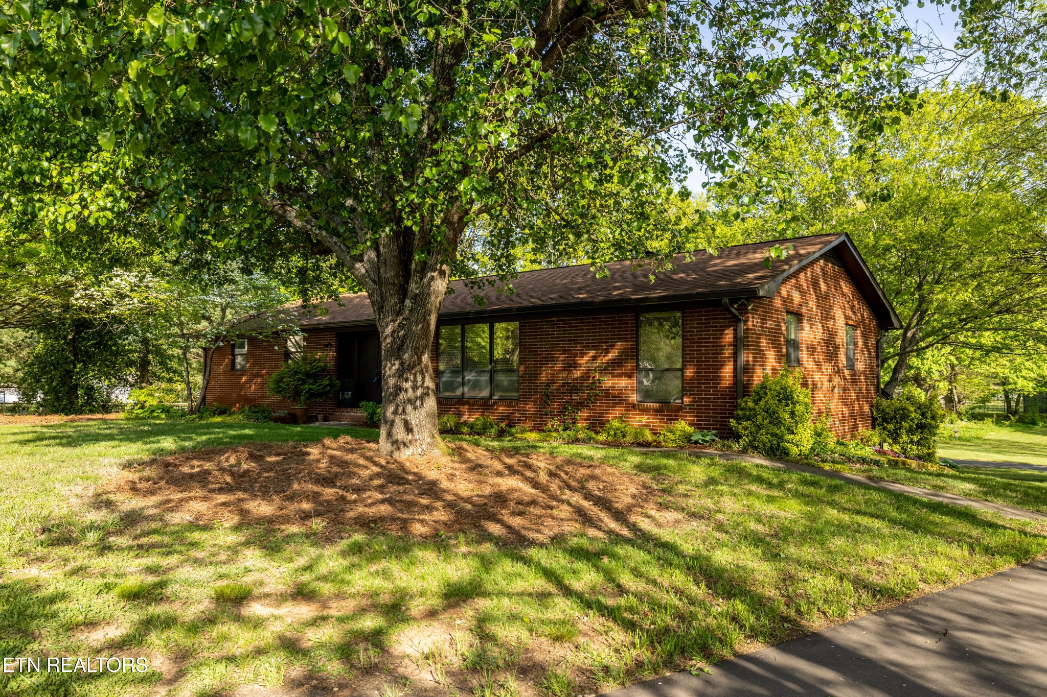 2815 Sevierville Road Maryville, TN 37804 - Photo 1 of 43 Gallery Image 1