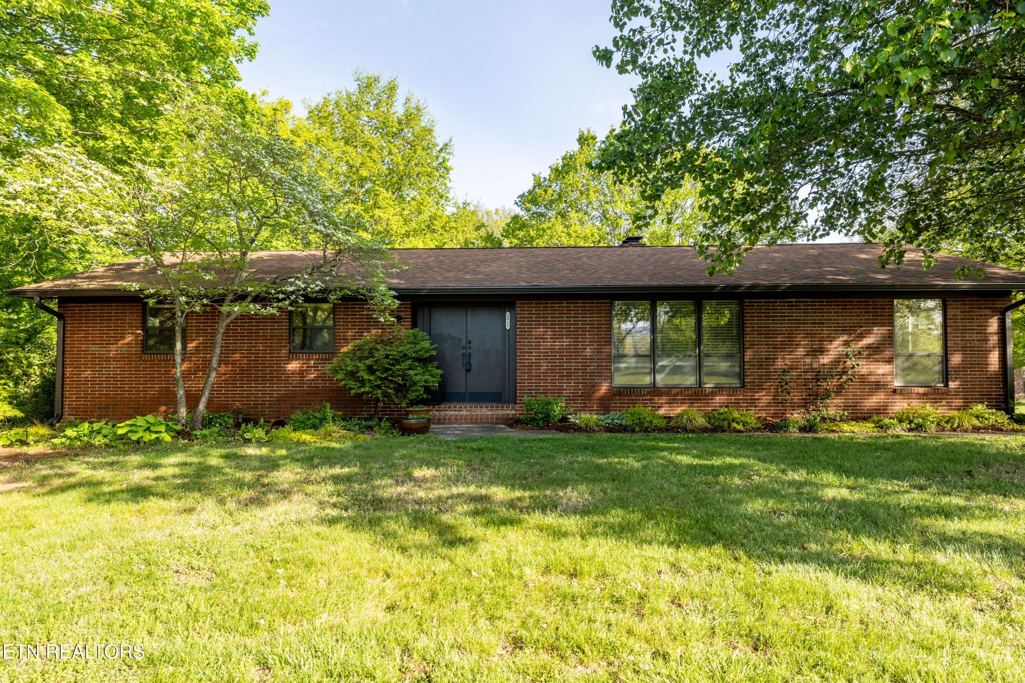 2815 Sevierville Road Maryville, TN 37804 - Photo 2 of 43 Gallery Image 2