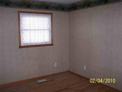 2170 South Nichols Road Lennon, MI 48449 - Photo 9 of 11 20175352-8.JPG
