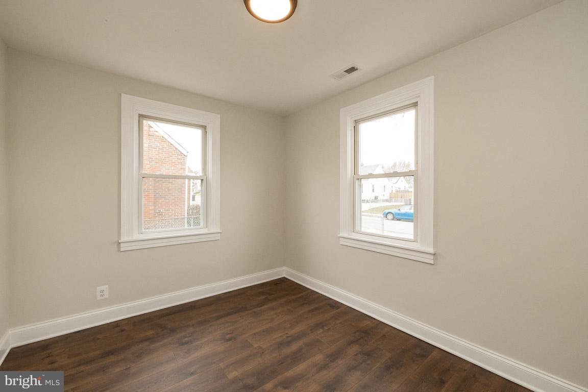 4 Crafton Road Essex, MD 21221 - Photo 16 of 25