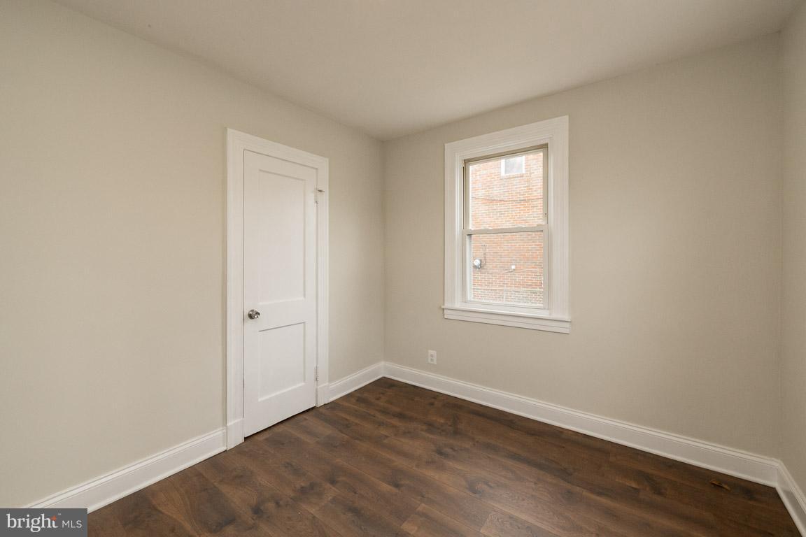 4 Crafton Road Essex, MD 21221 - Photo 17 of 25