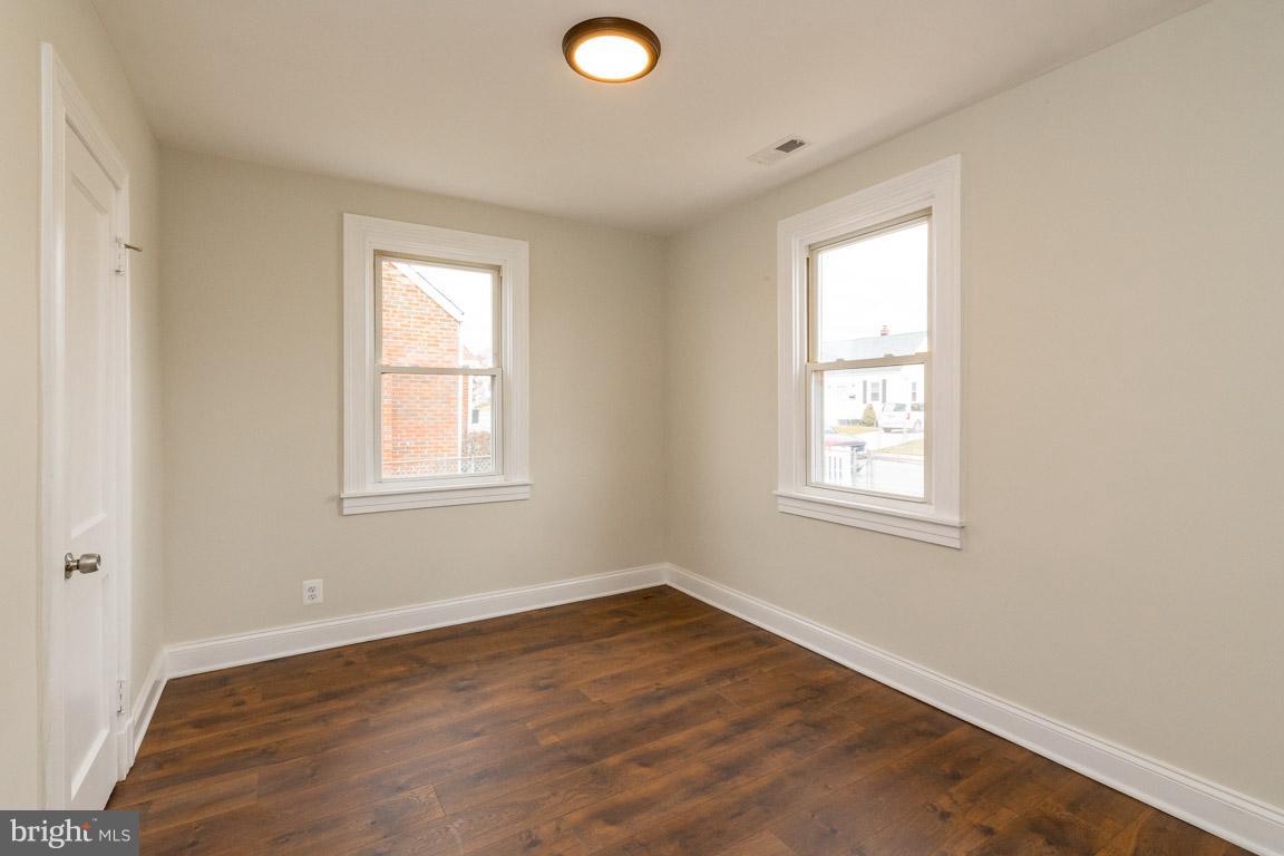 4 Crafton Road Essex, MD 21221 - Photo 9 of 25