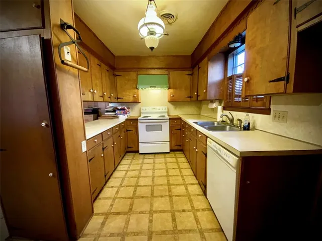 $115,000 | 203 South Red River Street, Mexia, TX 76667