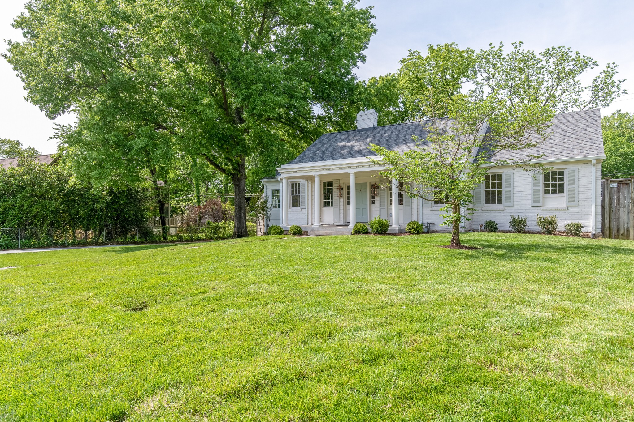 249 Lauderdale Road Nashville, TN 37205 - Photo 2 of 66