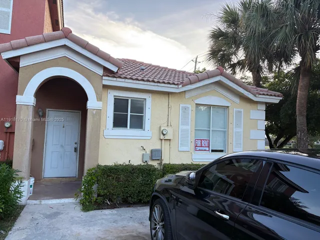 $2,500 | 4 Southwest 15th Road, Homestead, FL 33030