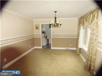 724 Pine Ridge Road Media, PA 19063 - Photo 3 of 12 Dining Room