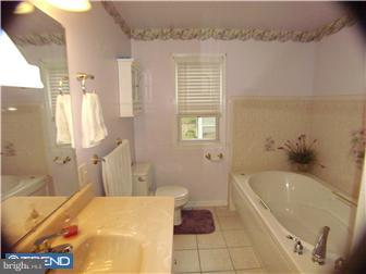 724 Pine Ridge Road Media, PA 19063 - Photo 7 of 12 Bathroom