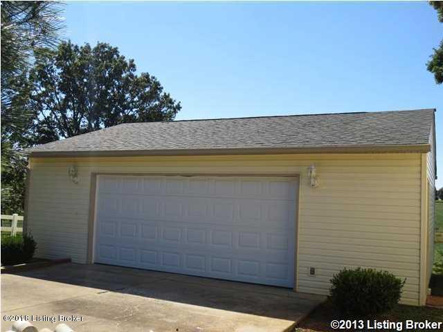 241 Rolling Hls Road Vine Grove, KY 40175 - Photo 8 of 33 ADDITIONAL 2.5 CAR DETACHED GARAGE!