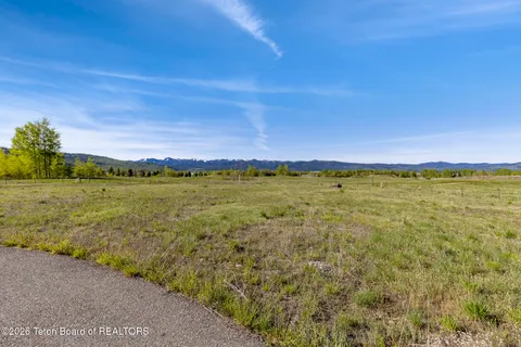 $135,000 | 103-111 Bison Drive, Victor, ID 83455