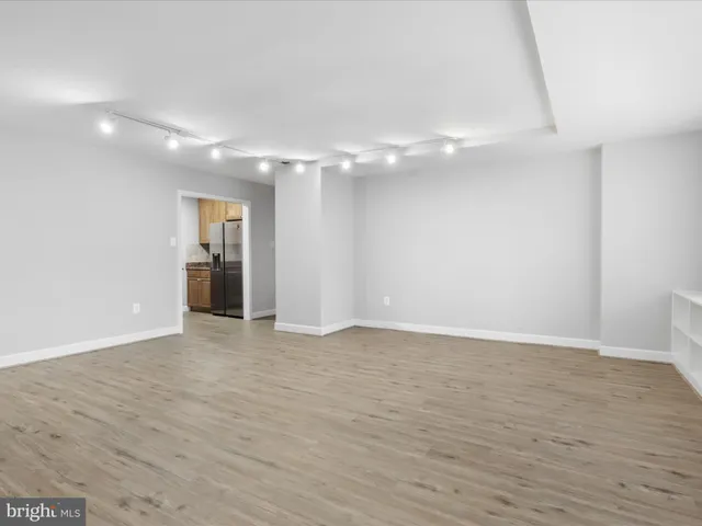 $2,150 | 1121 Arlington Boulevard, Unit 418, Arlington, VA 22209