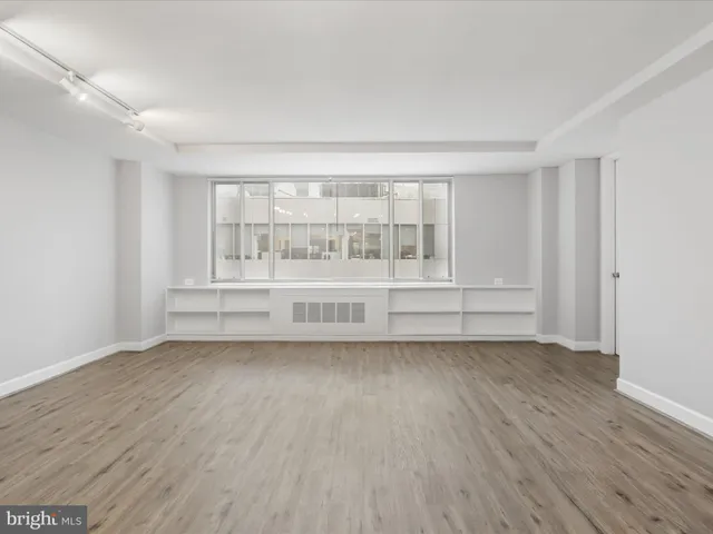 $2,150 | 1121 Arlington Boulevard, Unit 418, Arlington, VA 22209