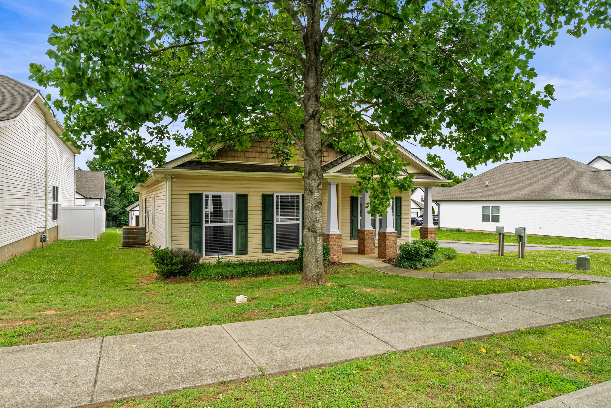 141 Dimaggio Drive Springfield, TN 37172 - Photo 4 of 37