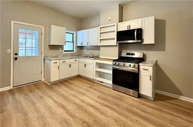 $1,350 | 325 8th Avenue, New Brighton, PA 15066