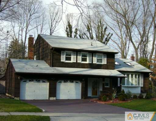 17 St Georges Road East Brunswick, NJ 08816 - Photo 1 of 8 Gallery Image 1