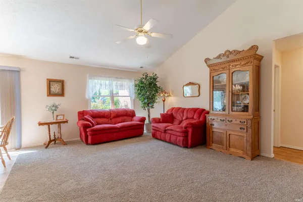 $265,000 | 401 Hunters Green, Evansville, IN 47711