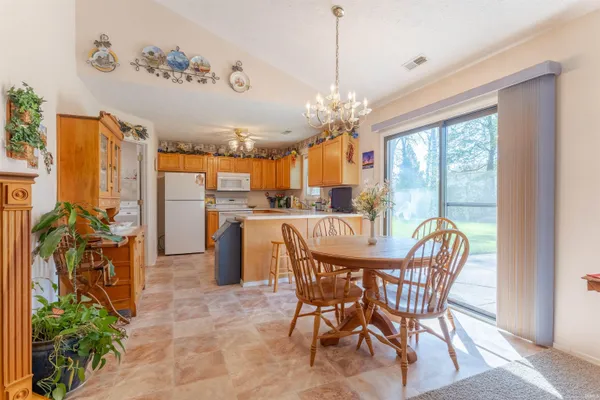 $265,000 | 401 Hunters Green, Evansville, IN 47711