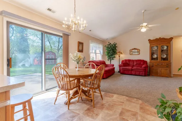 $265,000 | 401 Hunters Green, Evansville, IN 47711