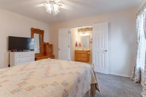 $265,000 | 401 Hunters Green, Evansville, IN 47711