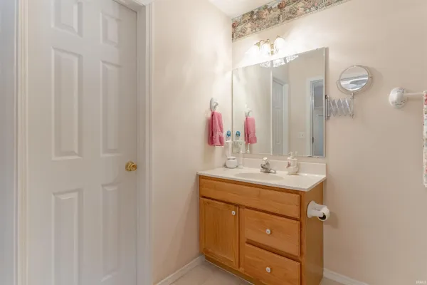 $265,000 | 401 Hunters Green, Evansville, IN 47711