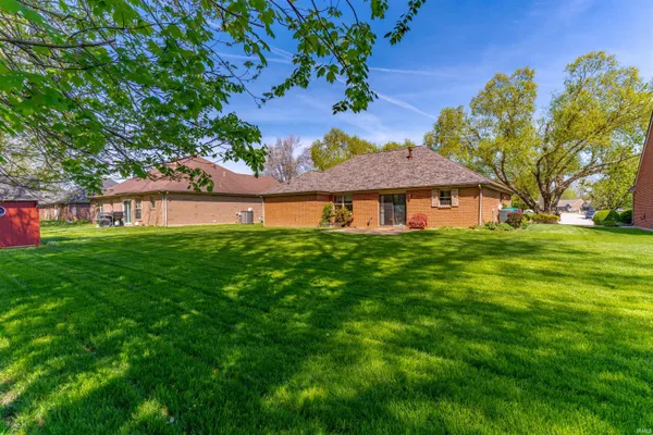 $265,000 | 401 Hunters Green, Evansville, IN 47711