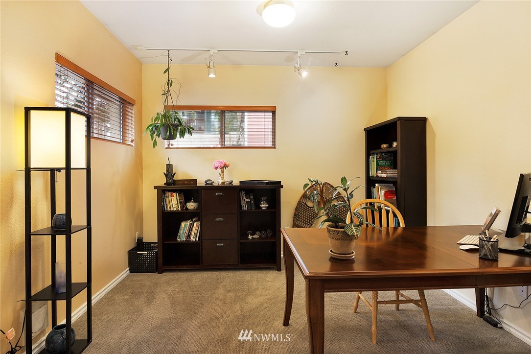 504 221st Street Southwest Bothell, WA 98021 - Photo 12 of 25