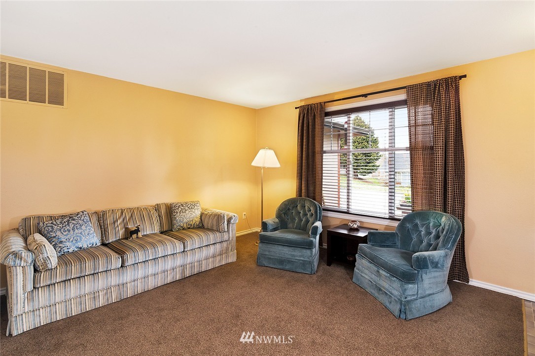 504 221st Street Southwest Bothell, WA 98021 - Photo 3 of 25