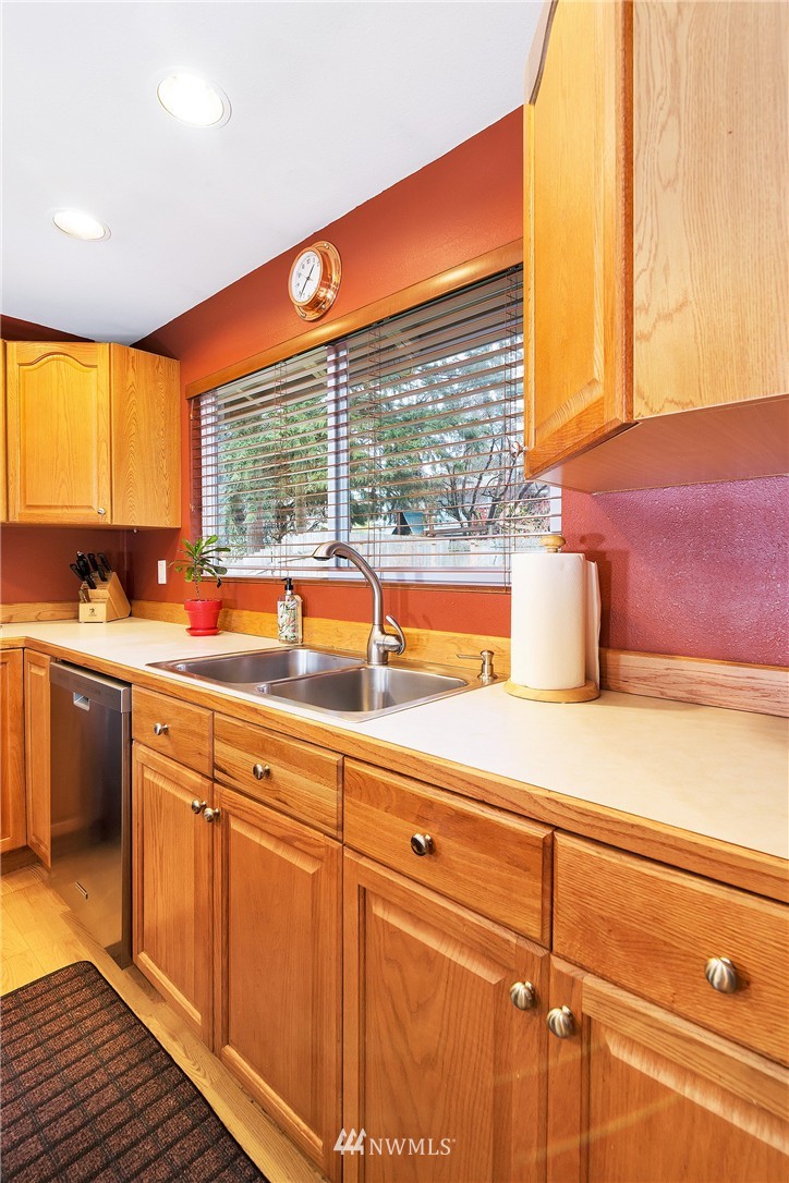 504 221st Street Southwest Bothell, WA 98021 - Photo 10 of 25