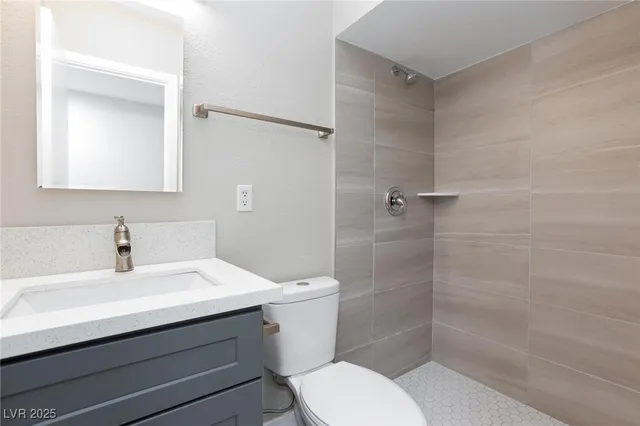 $2,200 | 1300 East Nelson Avenue, North Las Vegas, NV 89030