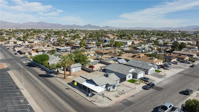 $2,200 | 1300 East Nelson Avenue, North Las Vegas, NV 89030
