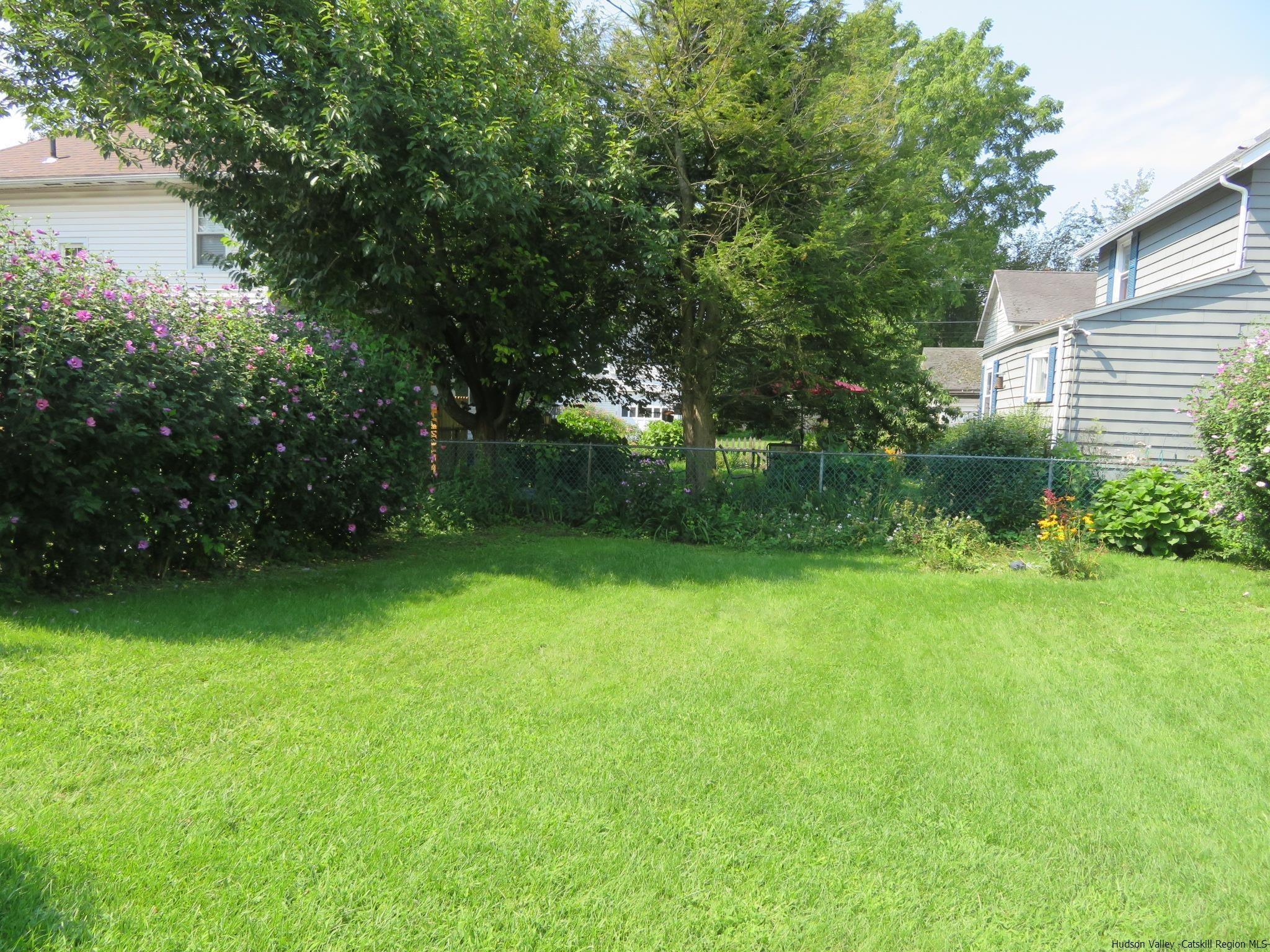 27 Pine Street Kingston, NY 12401 - Photo 29 of 32 a view of a backyard