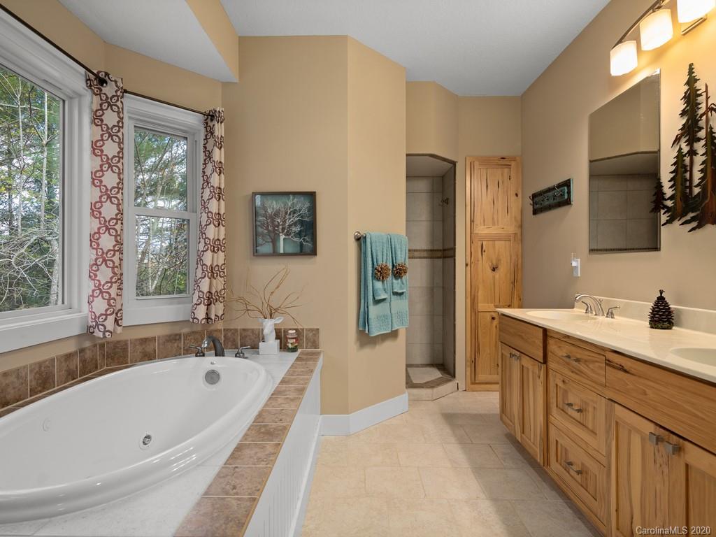 166 Cold Springs Road Hendersonville, NC 28792 - Photo 14 of 27
