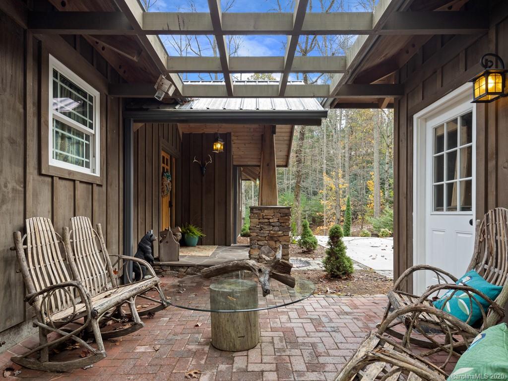 166 Cold Springs Road Hendersonville, NC 28792 - Photo 3 of 27