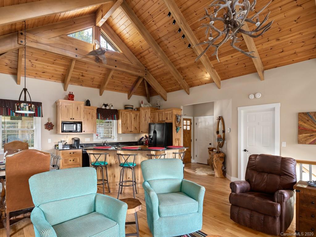166 Cold Springs Road Hendersonville, NC 28792 - Photo 7 of 27