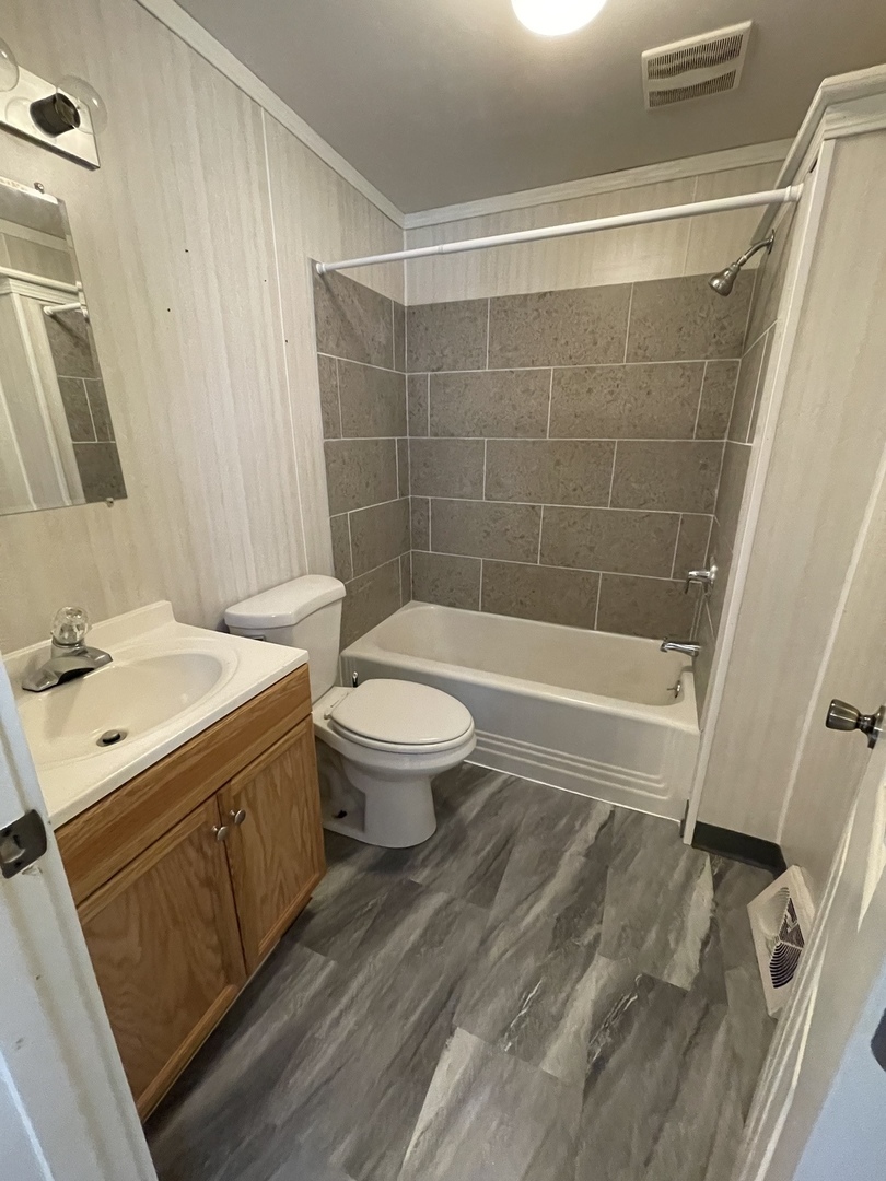 311 East Devlin Street Spring Valley, IL 61362 - Photo 7 of 15