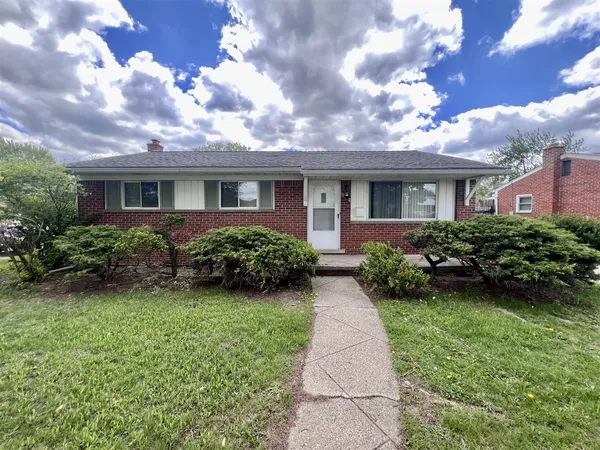 $2,100 | 2252 Winston Drive, Sterling Heights, MI 48310