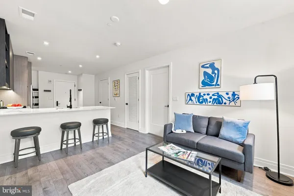 $385,000 | 900 11th Street Southeast, Unit G08, Washington, DC 20003