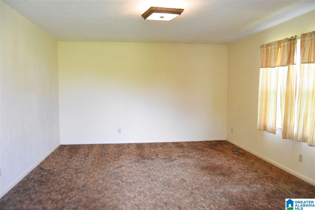 1622 Gate 8 Road Anniston, AL 36201 - Photo 7 of 38