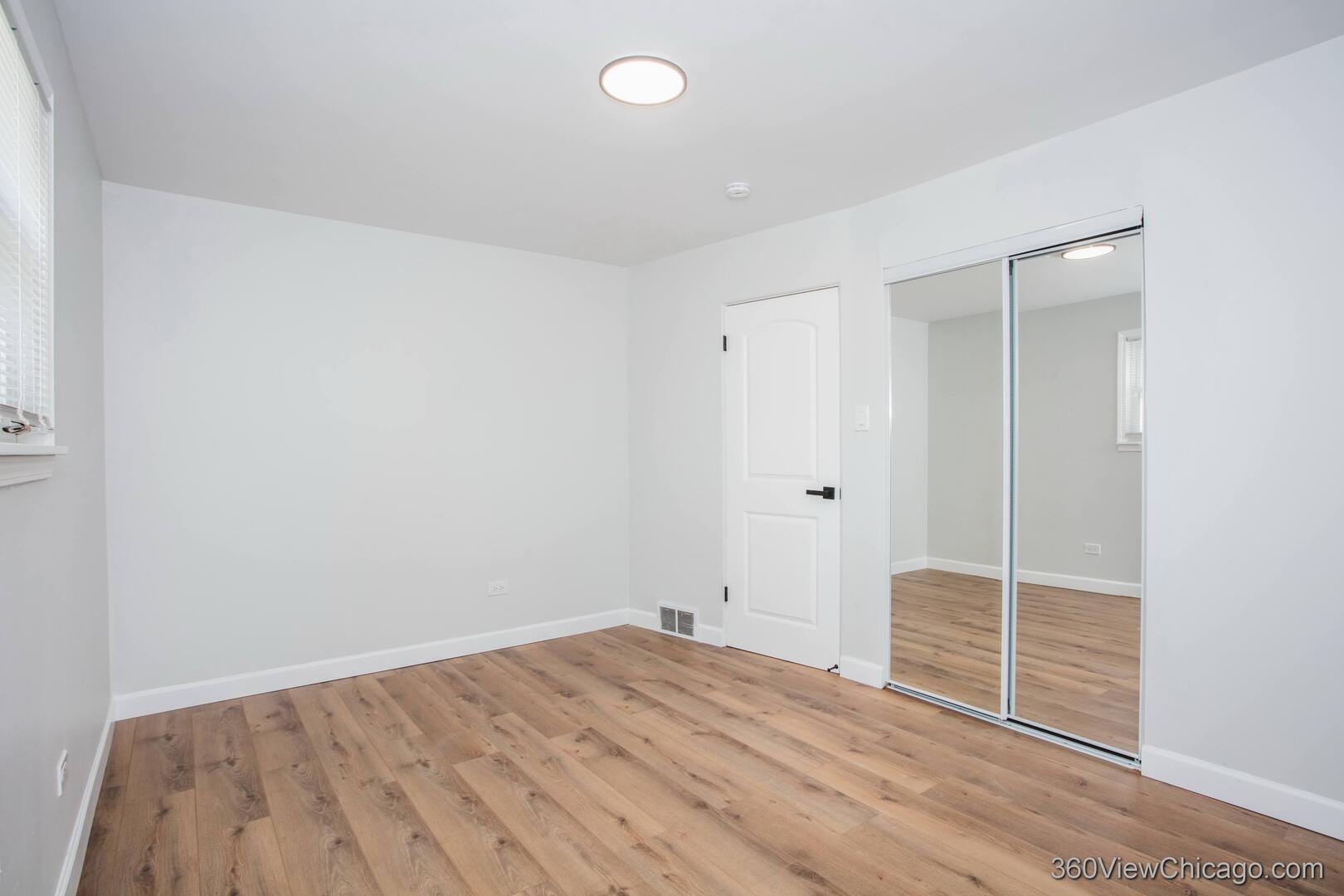 8651 44th Street Lyons, IL 60534 - Photo 13 of 31 a view of empty room