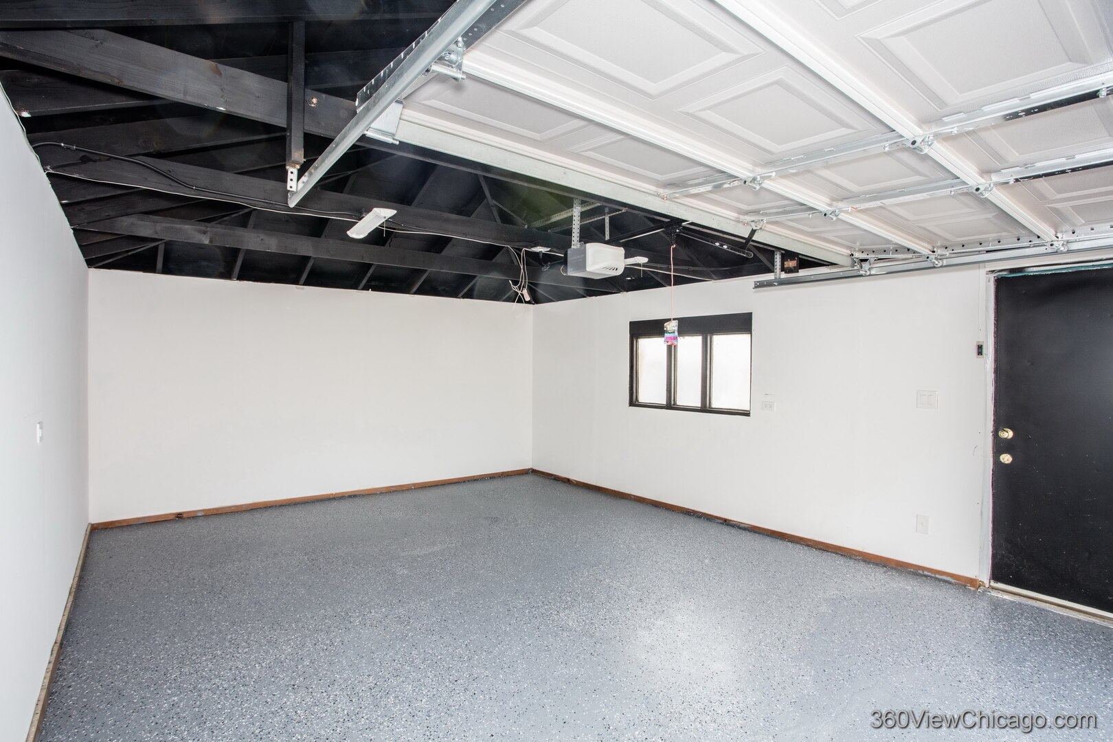 8651 44th Street Lyons, IL 60534 - Photo 30 of 31 a view of an empty room