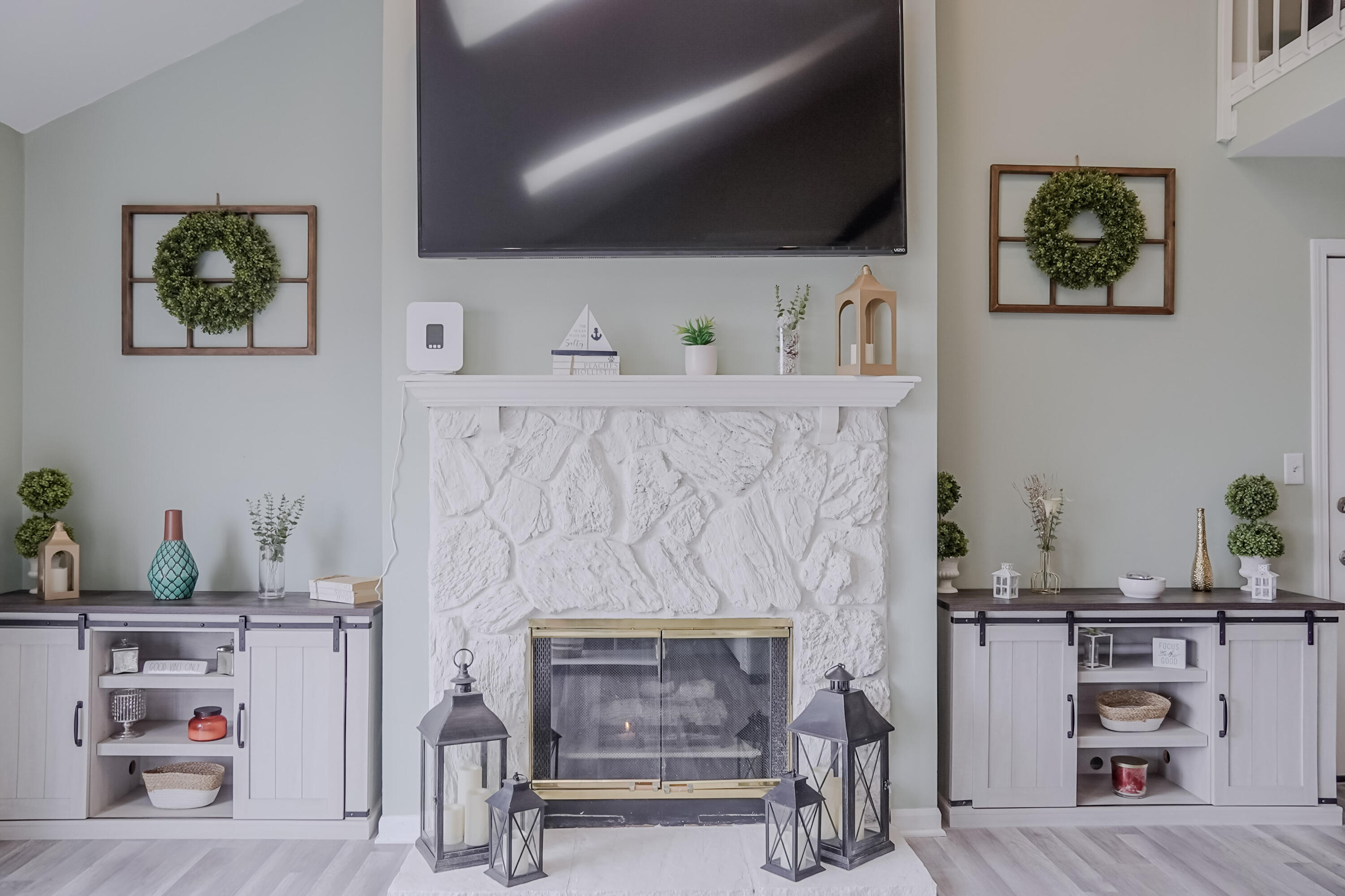 5065 Spinnaker Lane, Unit E Crown Point, IN 46307 - Photo 11 of 43 a living room with furniture and a fireplace