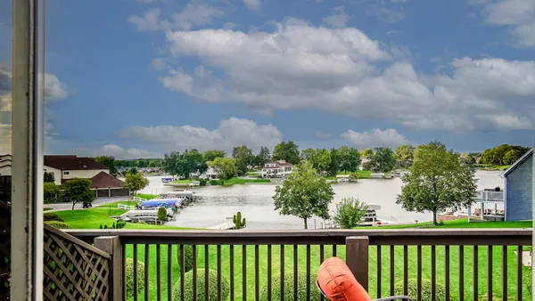 $374,900 | 5065 Spinnaker Lane, Unit E, Crown Point, IN 46307