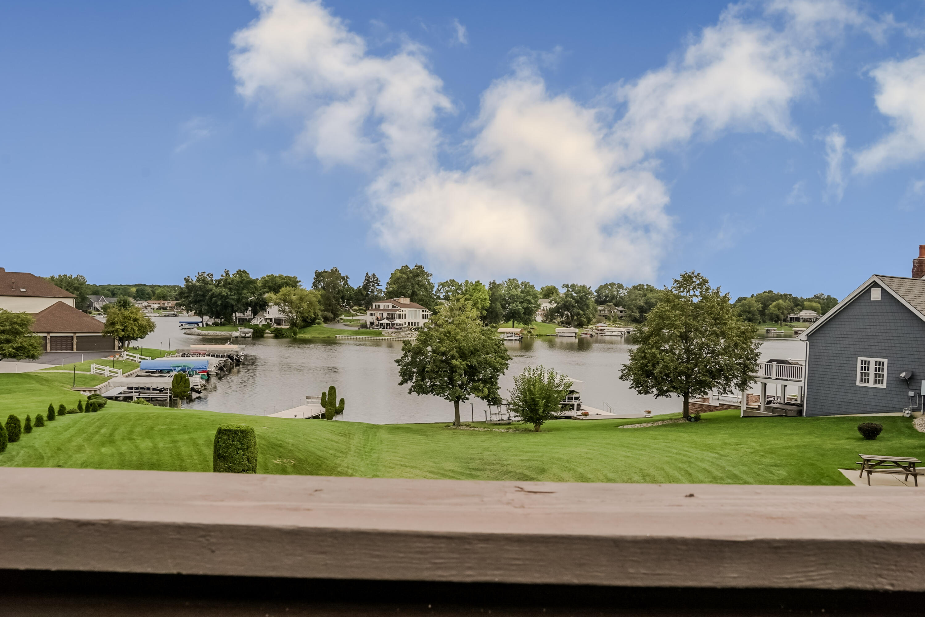 5065 Spinnaker Lane, Unit E Crown Point, IN 46307 - Photo 4 of 43 a view of a terrace with yard